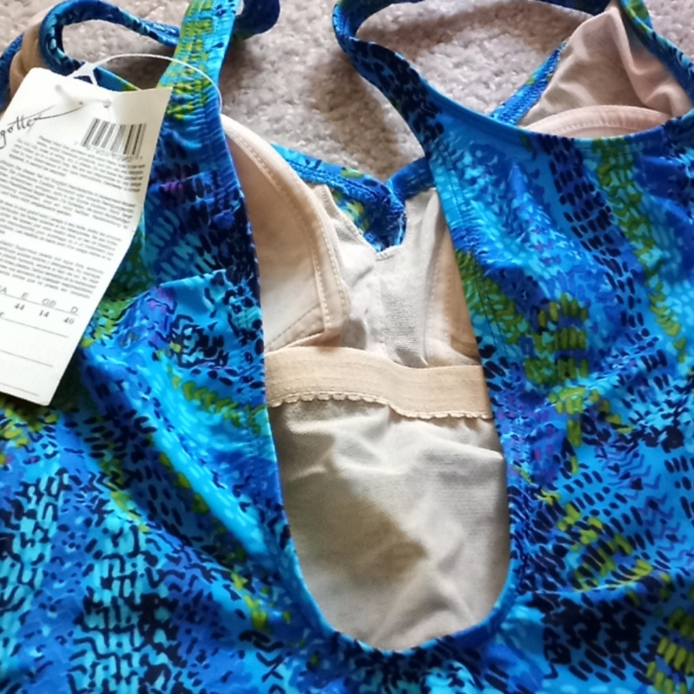 Gottex (Chadwicks) swimsuit including sarong - Picture 5 of 7